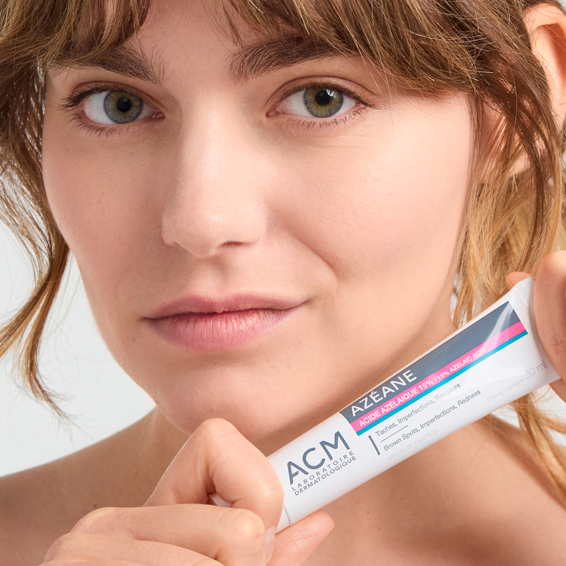 Tout savoir sur l’acide azélaïque, l’allié des peaux imparfaites